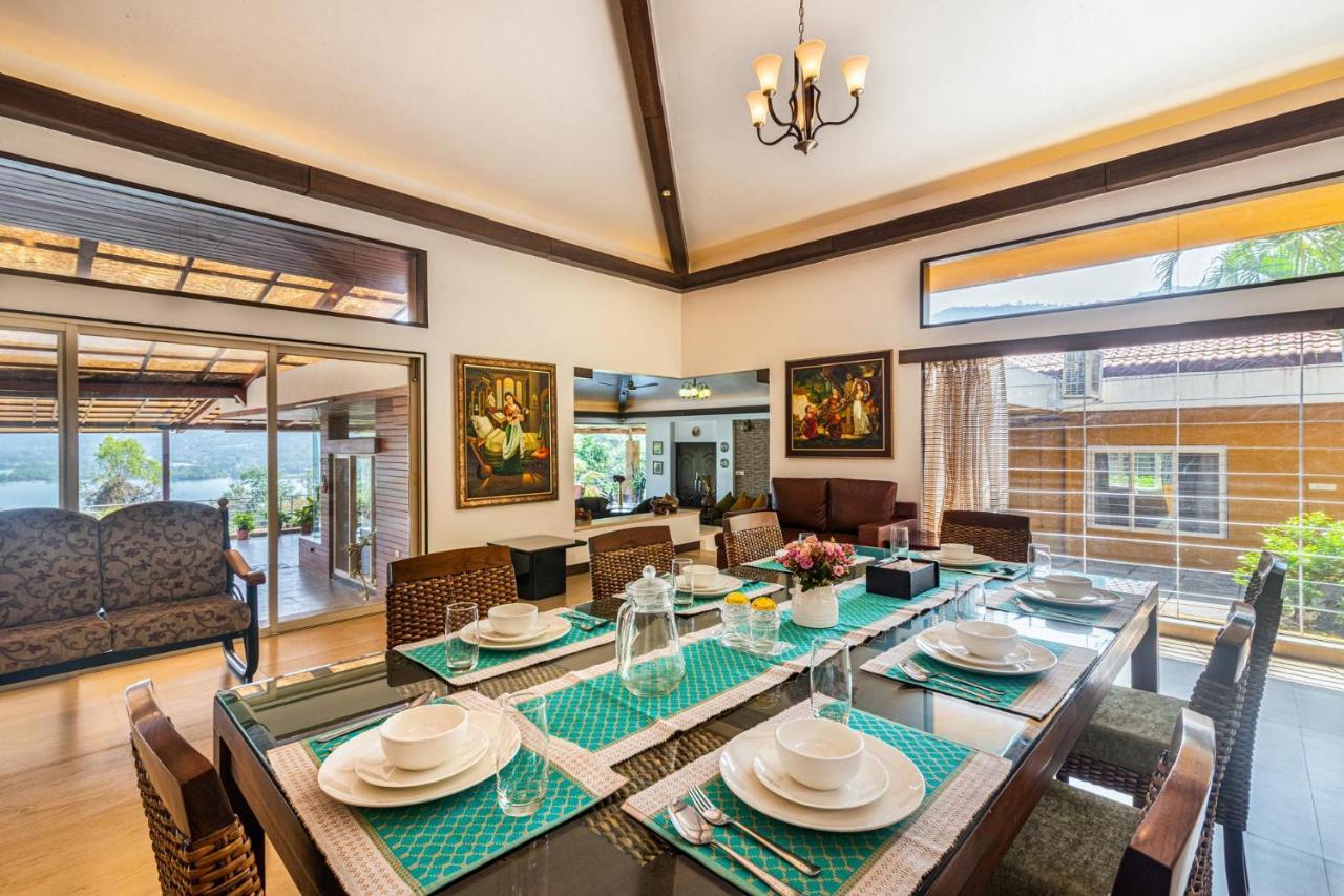 Ekam Lake House By Stayvista With Mountain & Lake Views, Outdoor Jacuzzi, Sauna, Modern Amenities & Kitchen Garden Pune Bagian luar foto